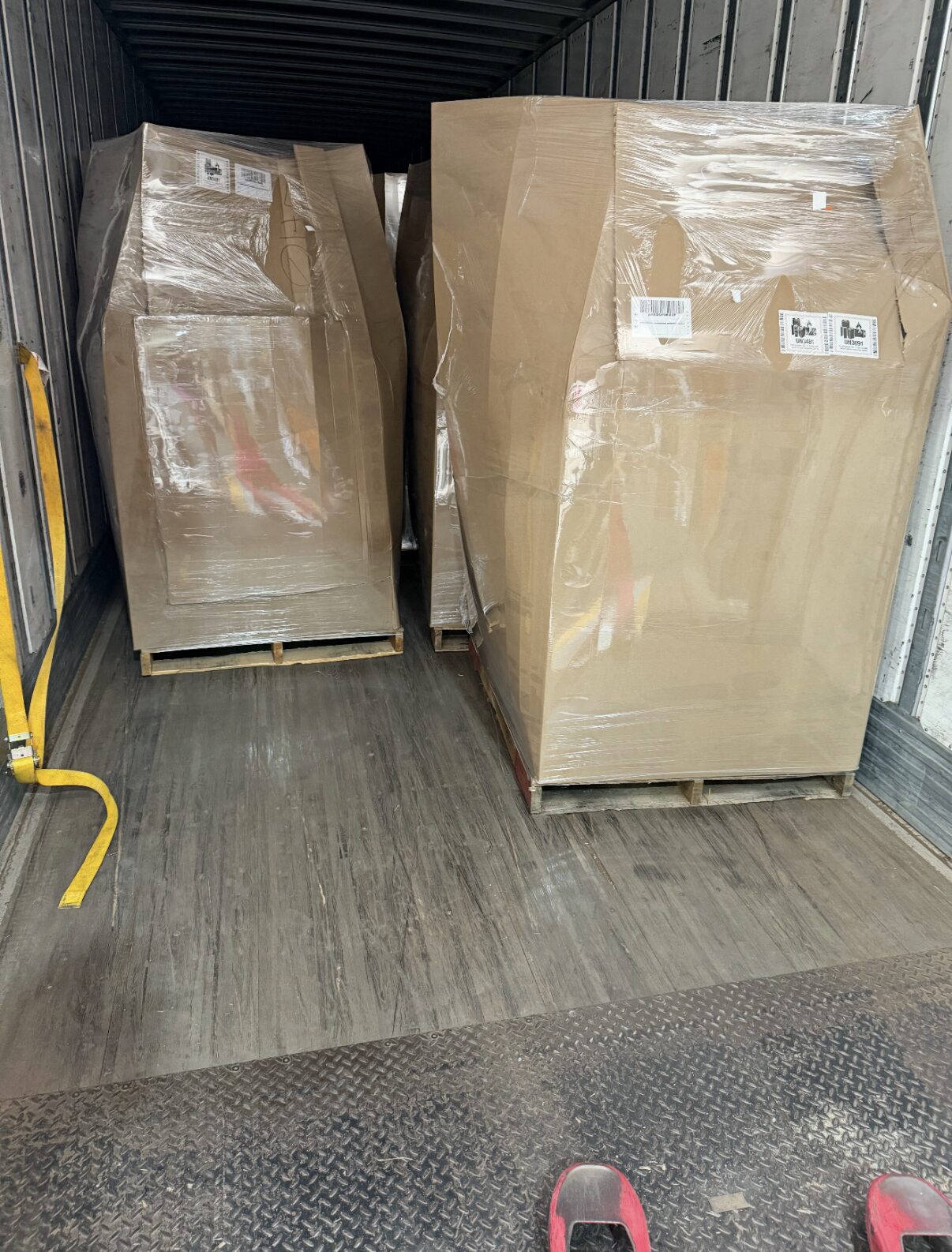 Amazon FC Medium Truckload